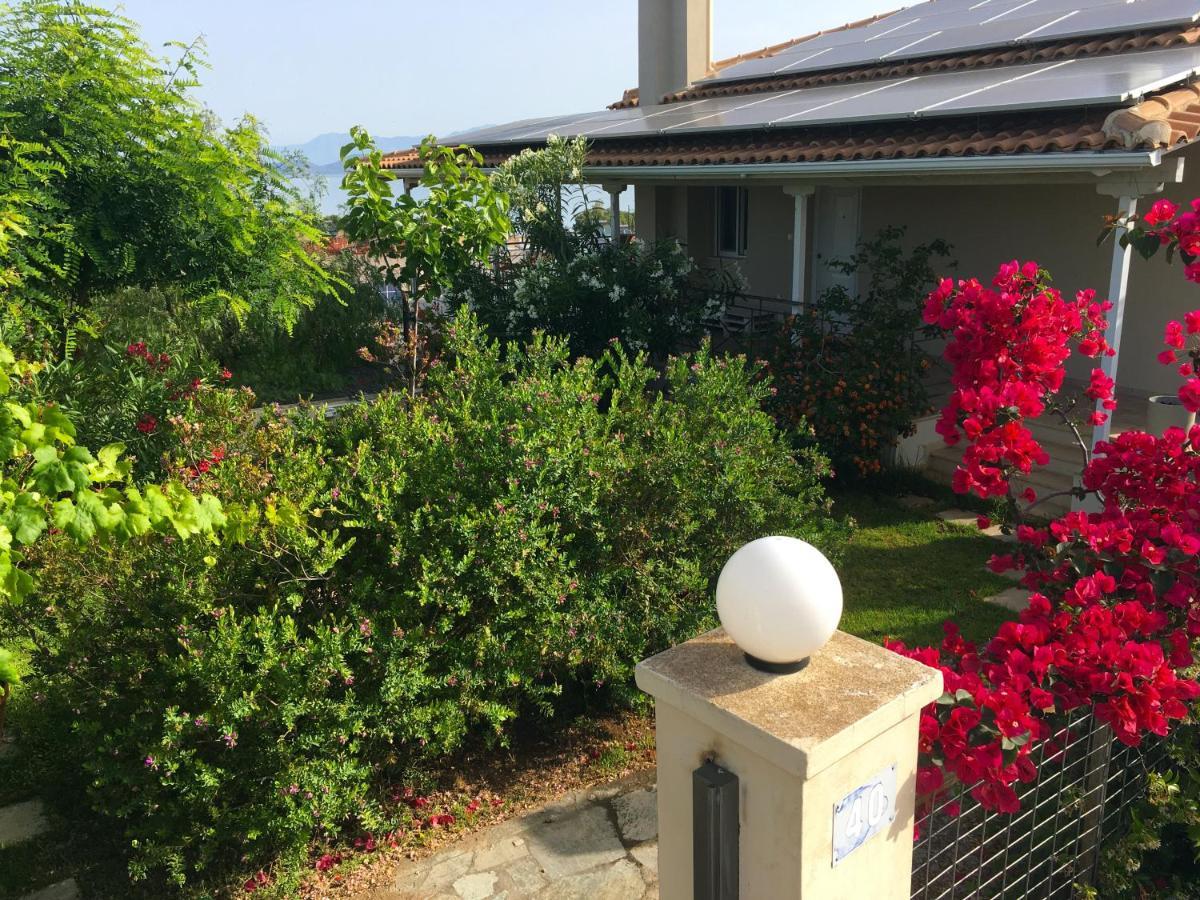 Corinthian Sun - Vacation Home Buitenkant foto