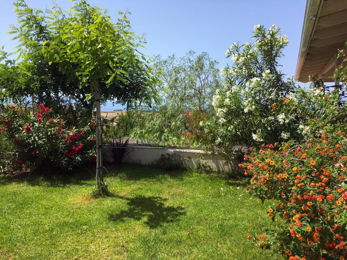 Corinthian Sun - Vacation Home Buitenkant foto